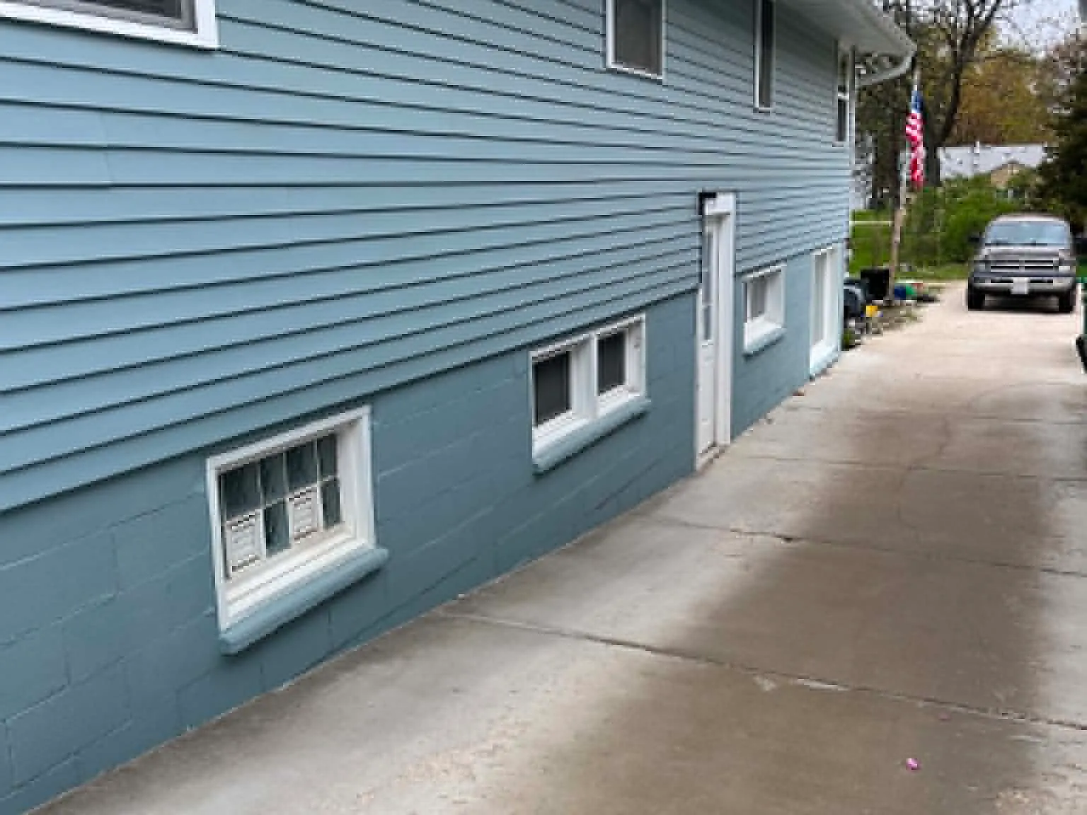 4 bed, $1,700 — Photo 2
