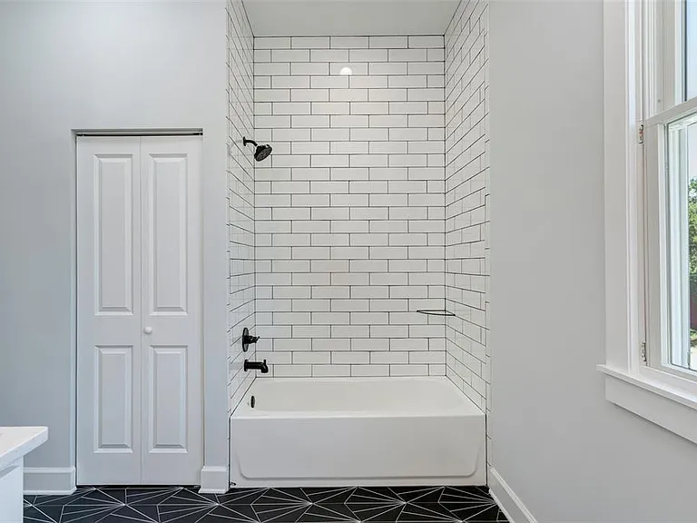 506 E Mohawk Ave — Photo 52