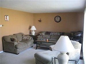 2nd image of 815 Sun Valley Dr