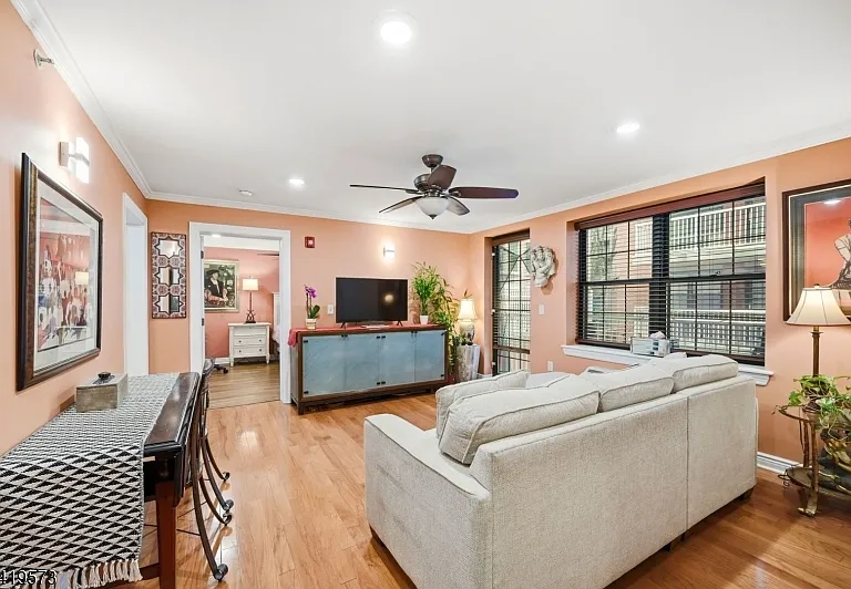 7 Prospect St #410 — Photo 1