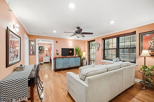 7 Prospect St #410 Photo 1