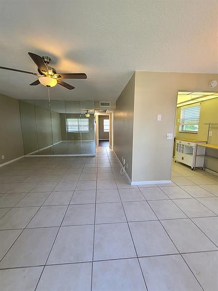 1st image of 232 Sussex L