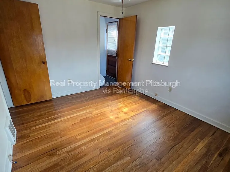 4744 Lougean Ave — Photo 12