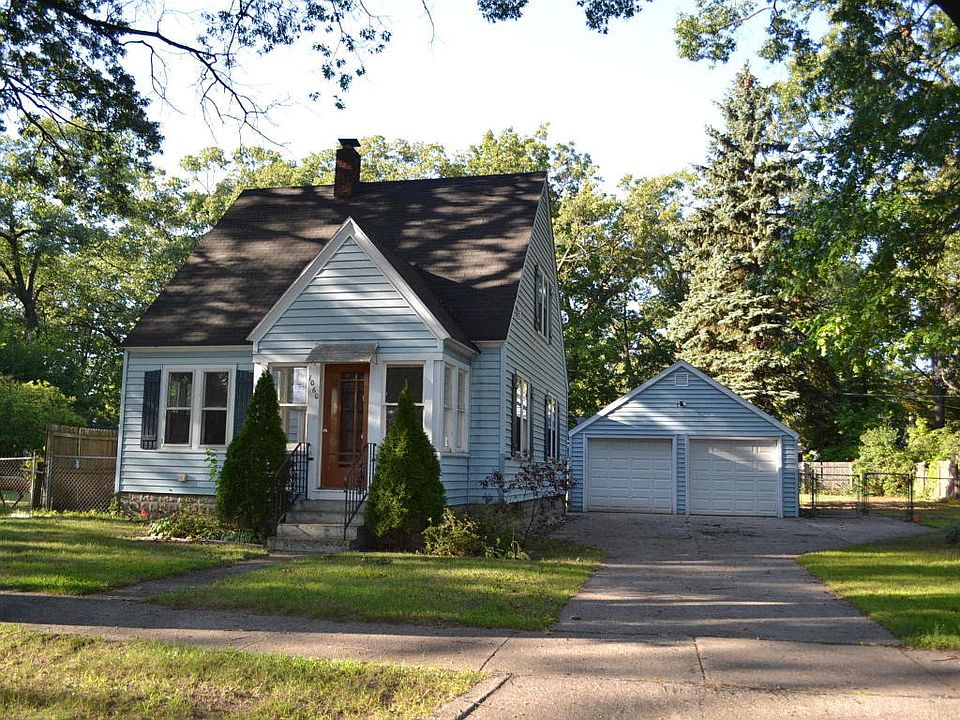 1st image of 1060 E Isabella Ave