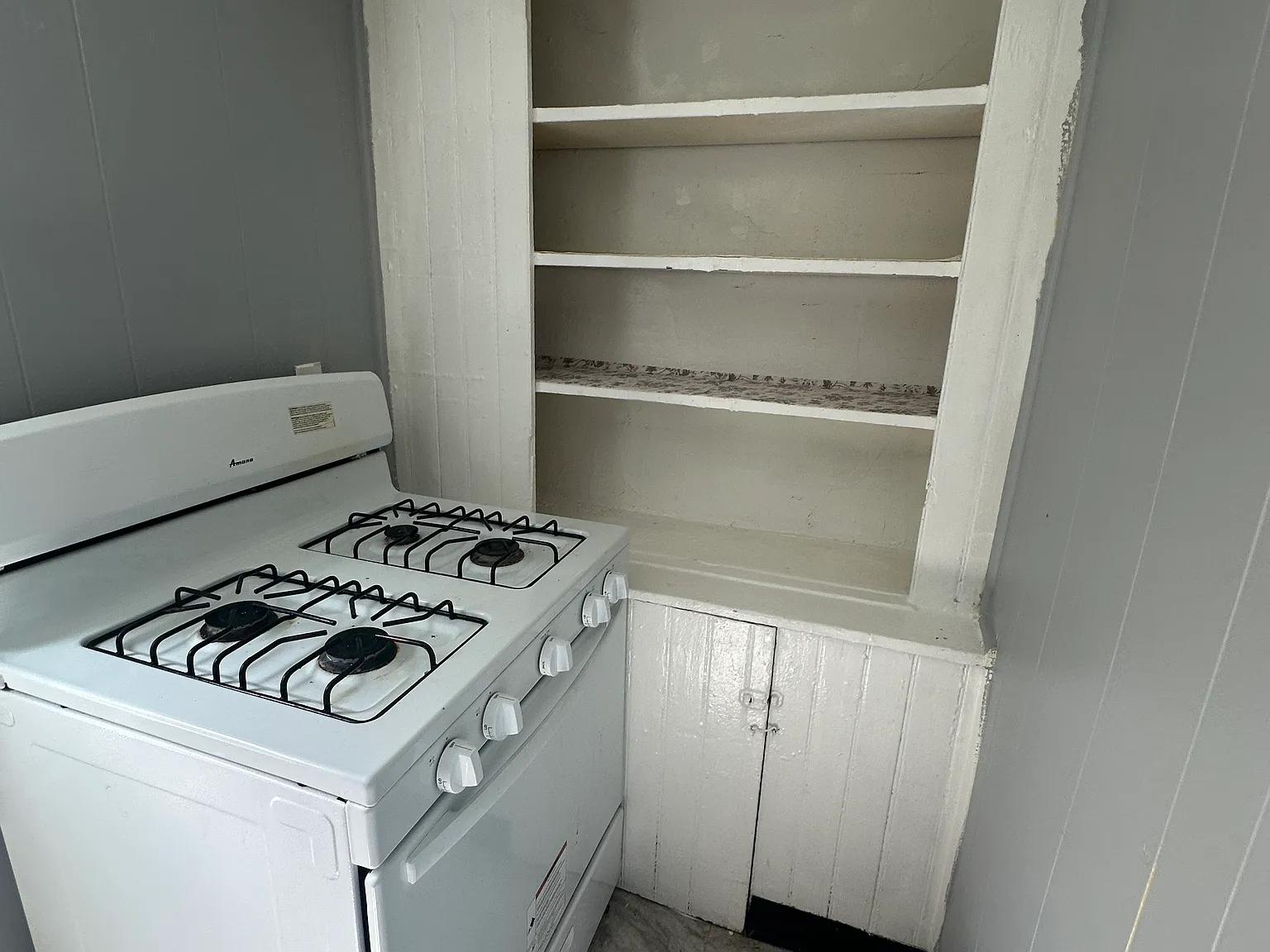 1 bed, 800 sqft, $849 — Photo 2