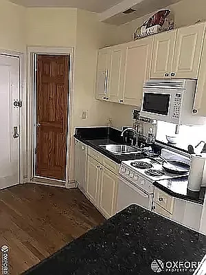 Rented by Oxford Property Group | media 30