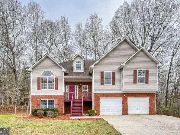 5709 Graceland Dr, Powder Springs, GA 30127