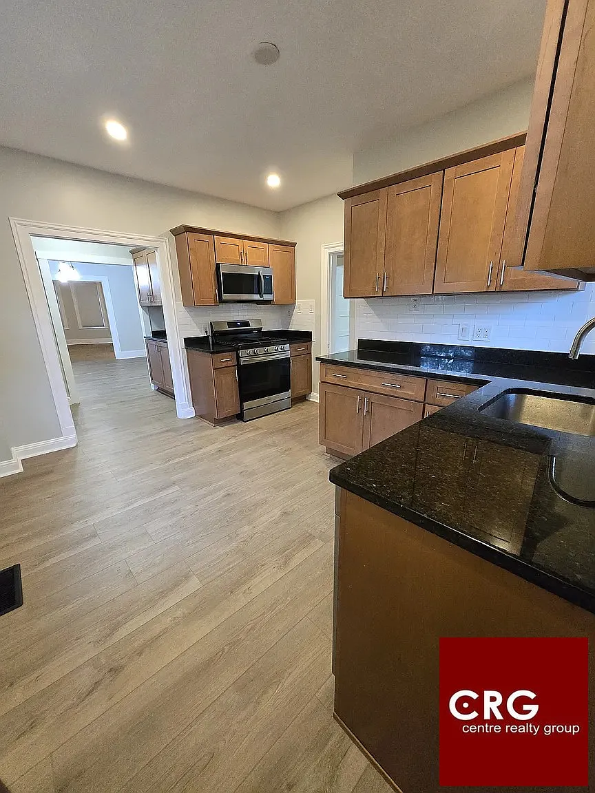 2 bed, 1.0 bath, 1071 sqft, $3,400 — Photo 1