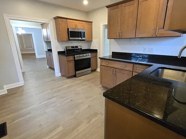 4 Woodville Ter, Roxbury, MA