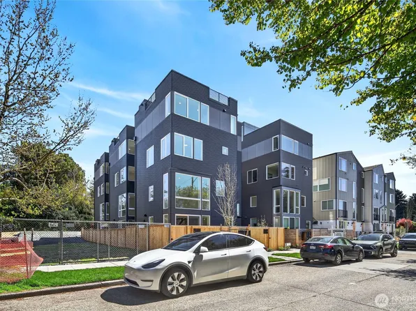 6318 41st Avenue SW #A, Seattle, WA 98136