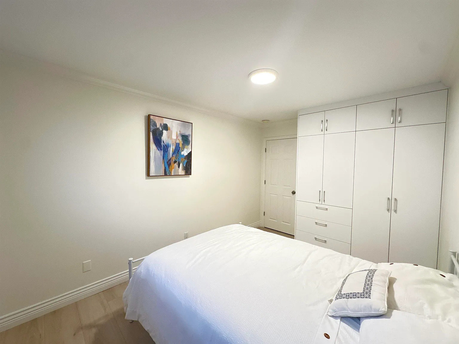 2 bed, 1302 sqft, $2,900 — Photo 4