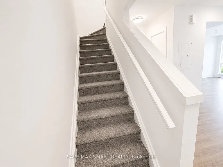 165 Veterans Dr #15 — Photo 14