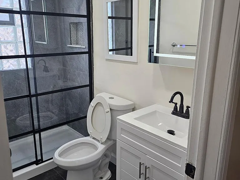 34290 Richard St — Photo 4