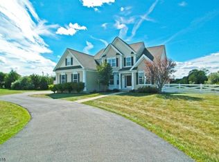 3 Sheppard Dr, Flemington, NJ 08822