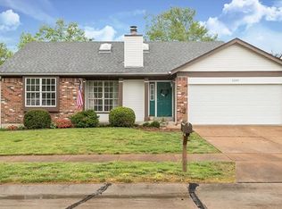 1509 Morning Sun Dr, Ballwin, MO 63021