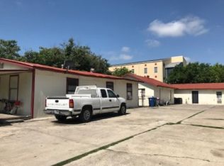 267 N San Joaquin Ave #3, San Antonio, TX 78237