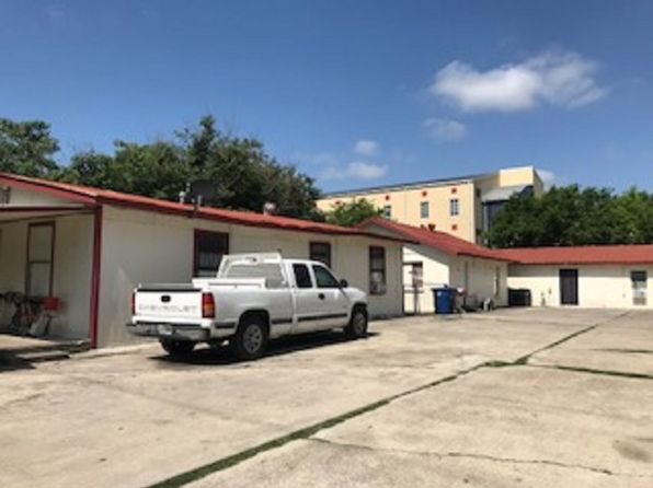 267 N San Joaquin Ave #3
