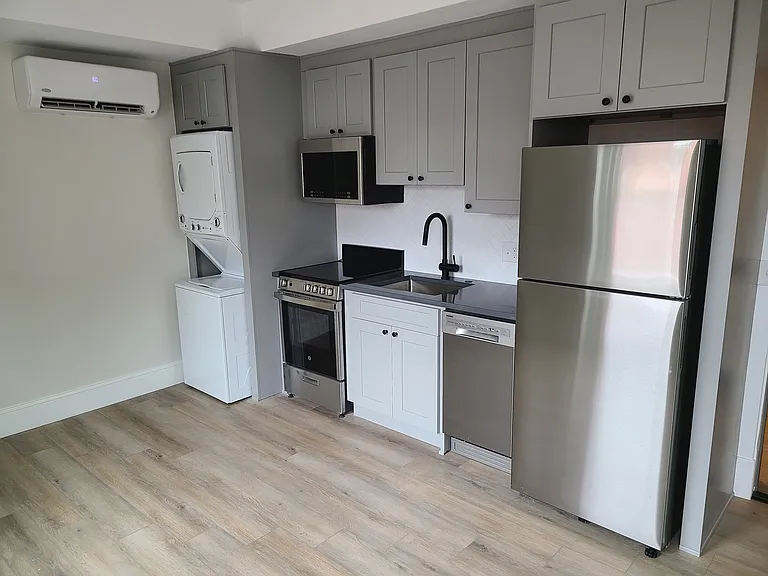 101 Gregory St #11 — Photo 8