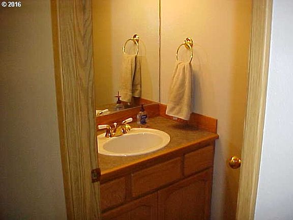 5th image of 5608 NE 76th Ave