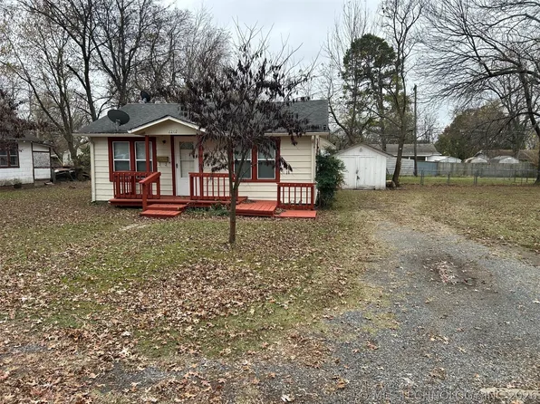 2207 Sallie St, Muskogee, OK 74403