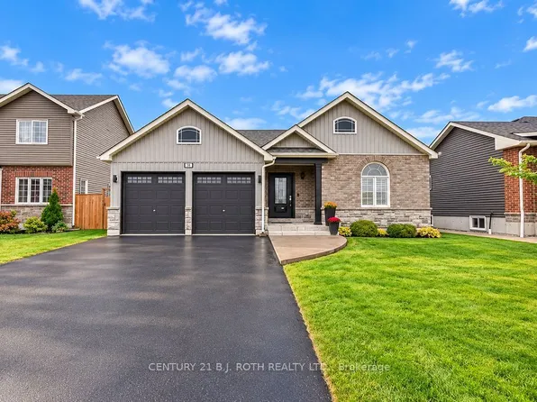 38 Beverly St, Springwater, ON L0L 1P0