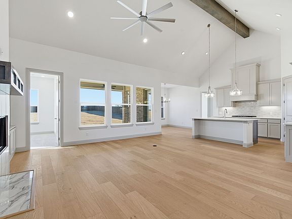 5th image of 113 Rockford St