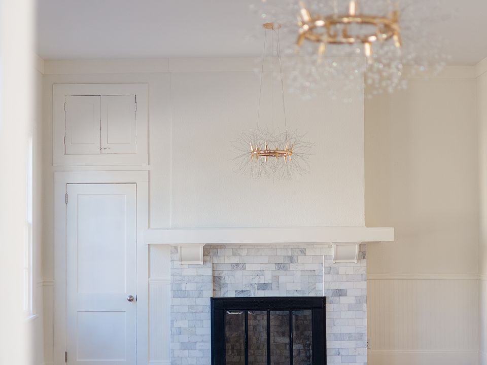 1st image of 230 N Barcelona St #5