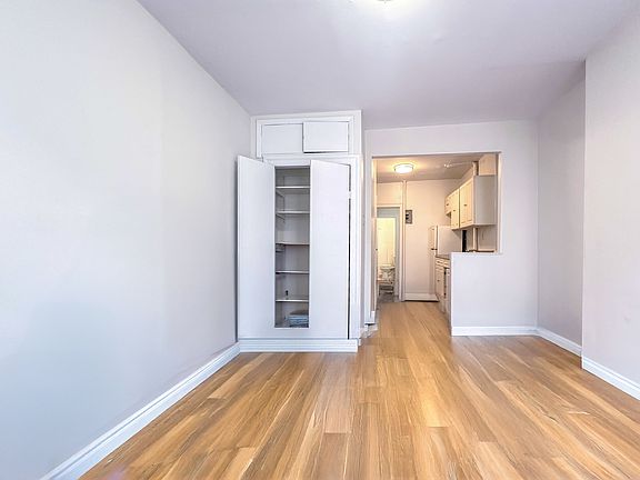 2nd image of 217 E 29th St APT 43