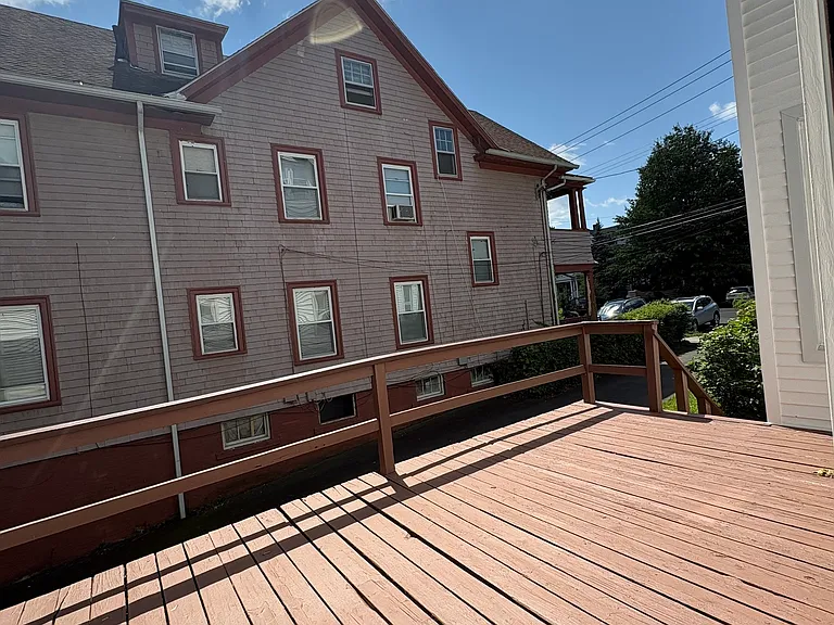345 Norton St #1 — Photo 14