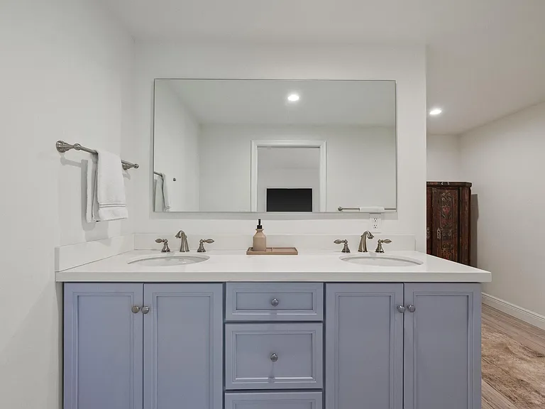 11355 Pond View Dr #D104 — Photo 13