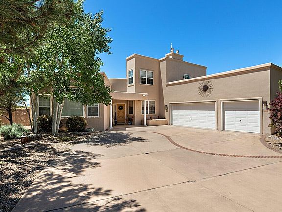 3rd image of 12704 Calle Del Oso Pl NE