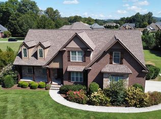 1740 Parker Pl, Cookeville, TN 38506