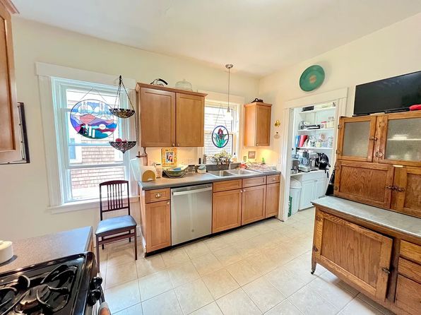 18 Aberdeen Rd #2