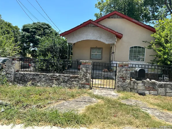 302 W LUBBOCK ST, San Antonio, TX 78204