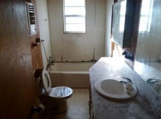 611 S Nueces St, Mathis, TX 78368