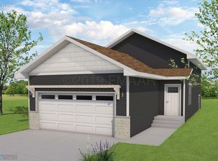 761 E Prairie Ave, Horace, ND 58047