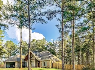 19 Vera Ln, Hattiesburg, MS 39401