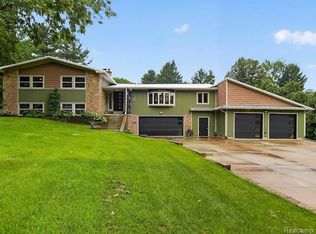 1320 Ellis Rd, Ypsilanti, MI 48197