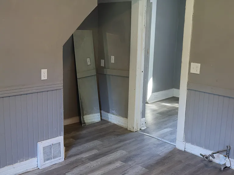 6812 Whitney Ave #1B — Photo 4
