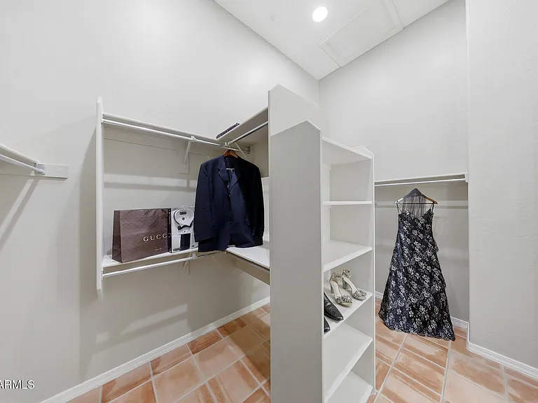 2129 W Legends Way — Photo 37