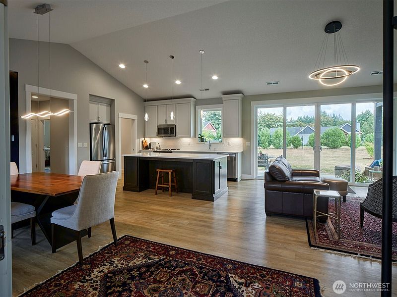 5th image of 234 Hansen Road