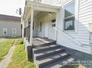 1301 Turner Ave NW UPPR 1, Grand Rapids, MI 49504