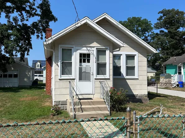 115 W Pacific Ave, Villas, NJ 08251
