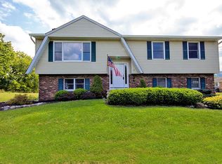 76 Sand Hill Rd, Sussex, NJ 07461