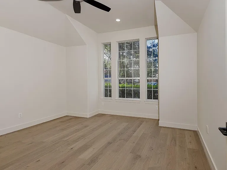 310 Leafsage Ct — Photo 21