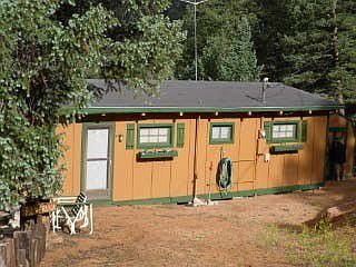 NICE PROPERTY LOCATED END ROAD
