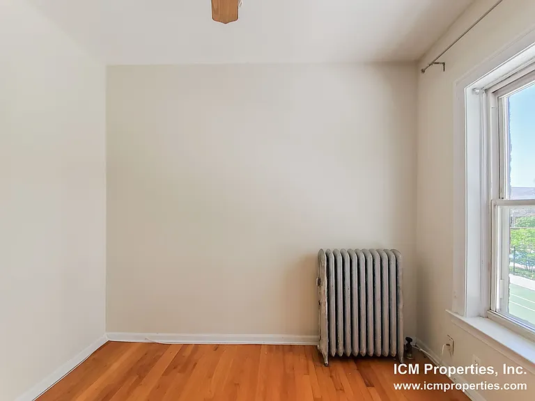 39263 N Pine Grove Ave #3E — Photo 4