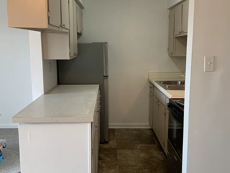1020 E Main St #22 — Photo 7