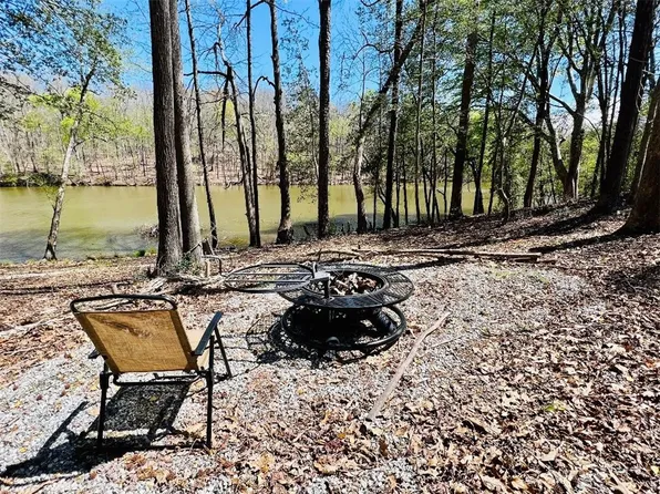 228 P Cromer Rd, Abbeville, SC 29620