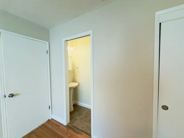 723 Redwood Ave #723 — Photo 13